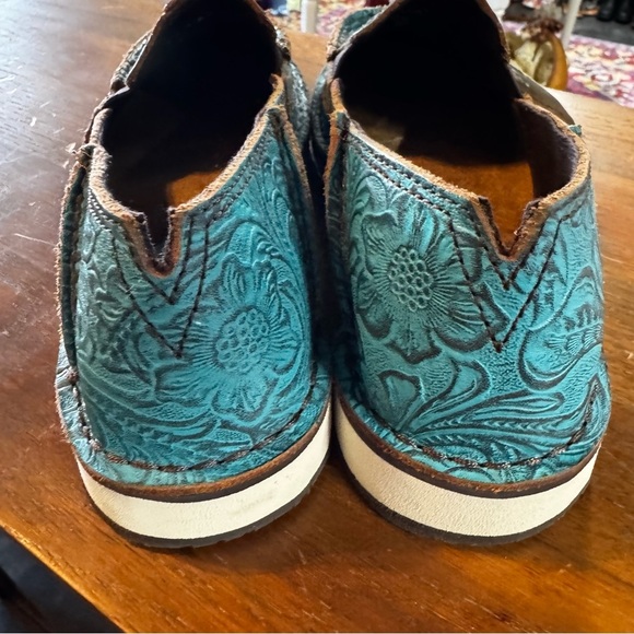 Ariat Blue and Brown Western Floral Loafers Sz 6 - Picture 6 of 12